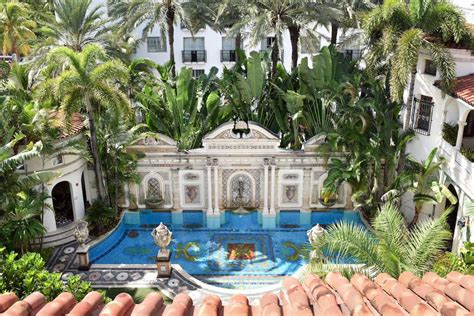 casa de gianni versace hotel|giannis villa casa casuarina miami.